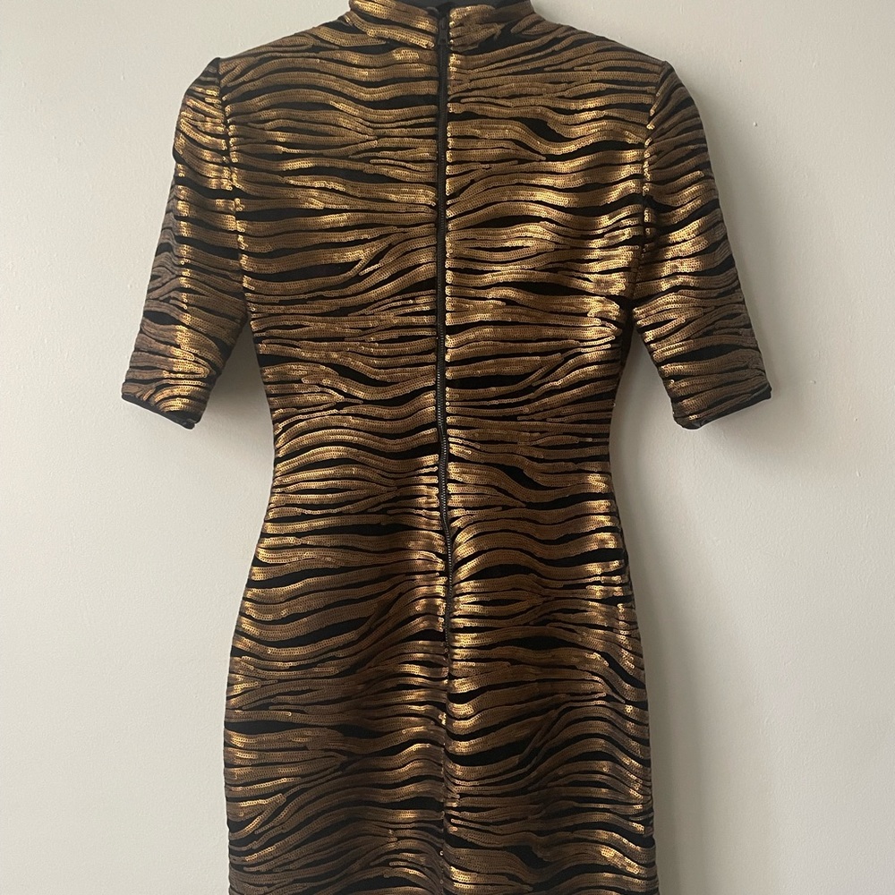 Alice + Olivia Inka Sequin animal print dress 2 - Picture 4 of 5